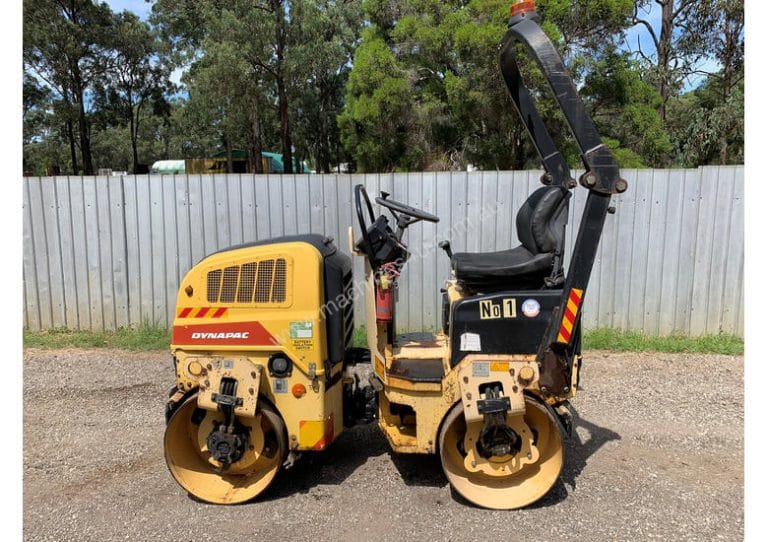 Dynapac CC900 Double Drum Roller