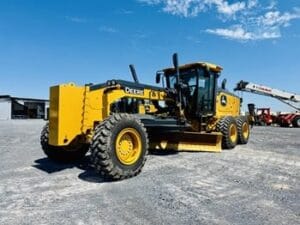 John Deere 672 Motor Grader