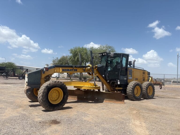Komatsu GD655 Motor Grader