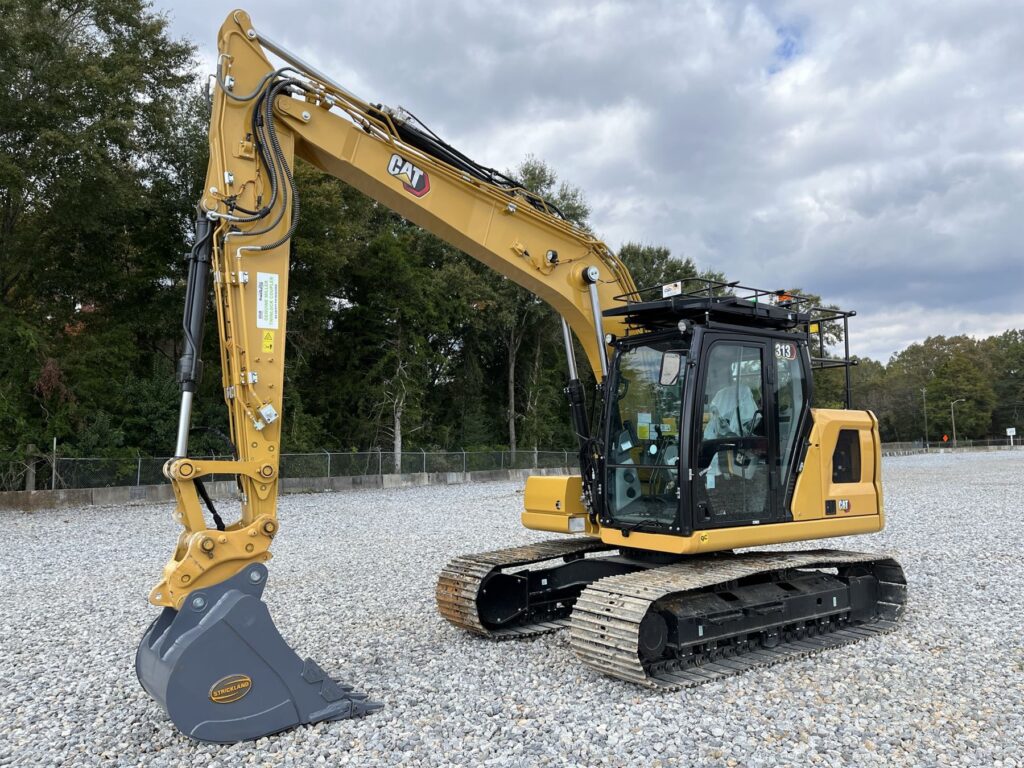 CAT 313 Small Excavator