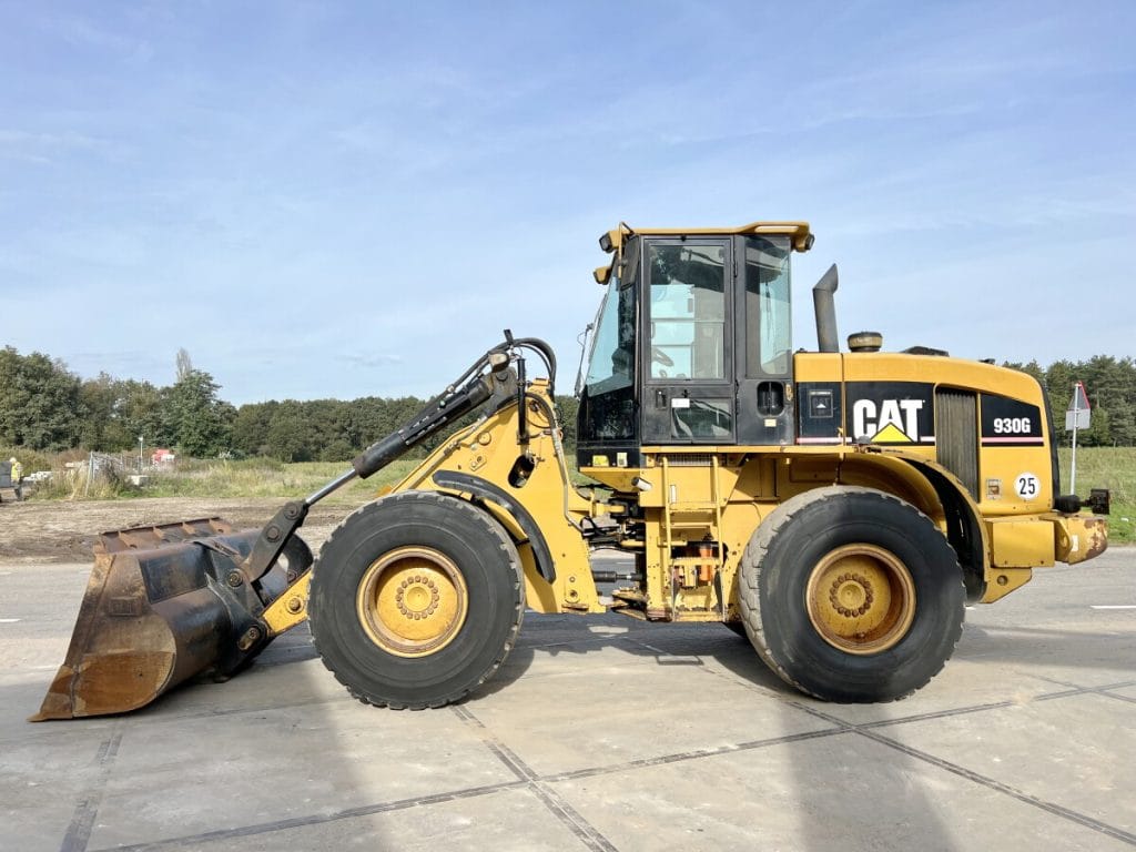 CAT 930 Wheel Loader