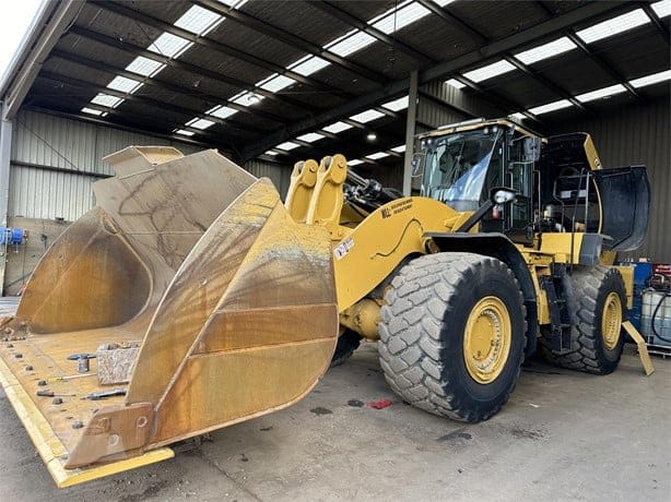 CAT 982 Wheel Loader