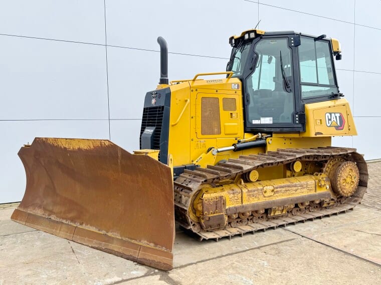CAT D4 Small Dozer