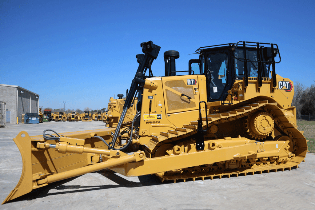 CAT D7 Medium Dozer