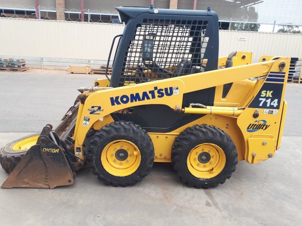 Komatsu SK714 Skid Steer Loader
