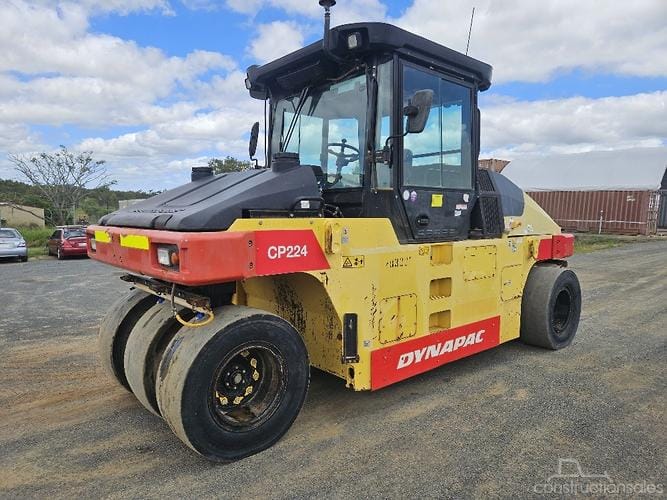 Dynapac CP224 Multi Tyre Roller