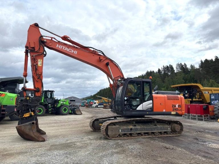 Hitachi ZX210LC Medium Excavator