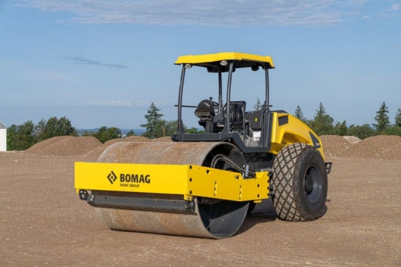Bomag BW212 Smooth Drum Roller