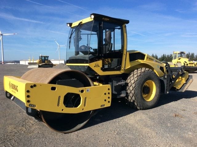 BOMAG BW213D Smooth Drum Roller