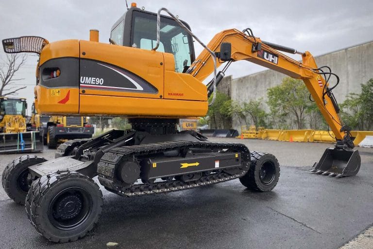 Track vs Wheel Excavator