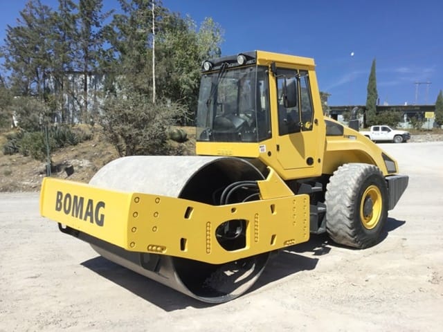 Bomag BW219 Smooth Drum Roller