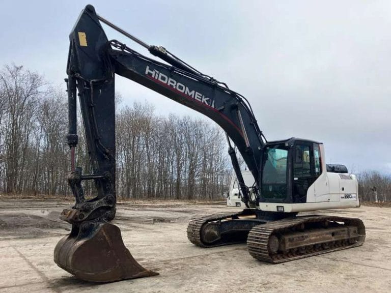 Hidromek HMK 220 Medium Excavator