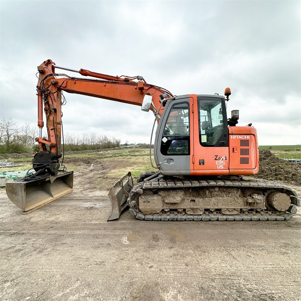 Hitachi ZX135US Small Excavator