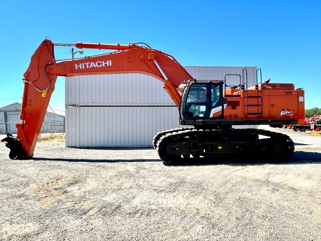 Hitachi ZX690 Large Excavator | Quotor