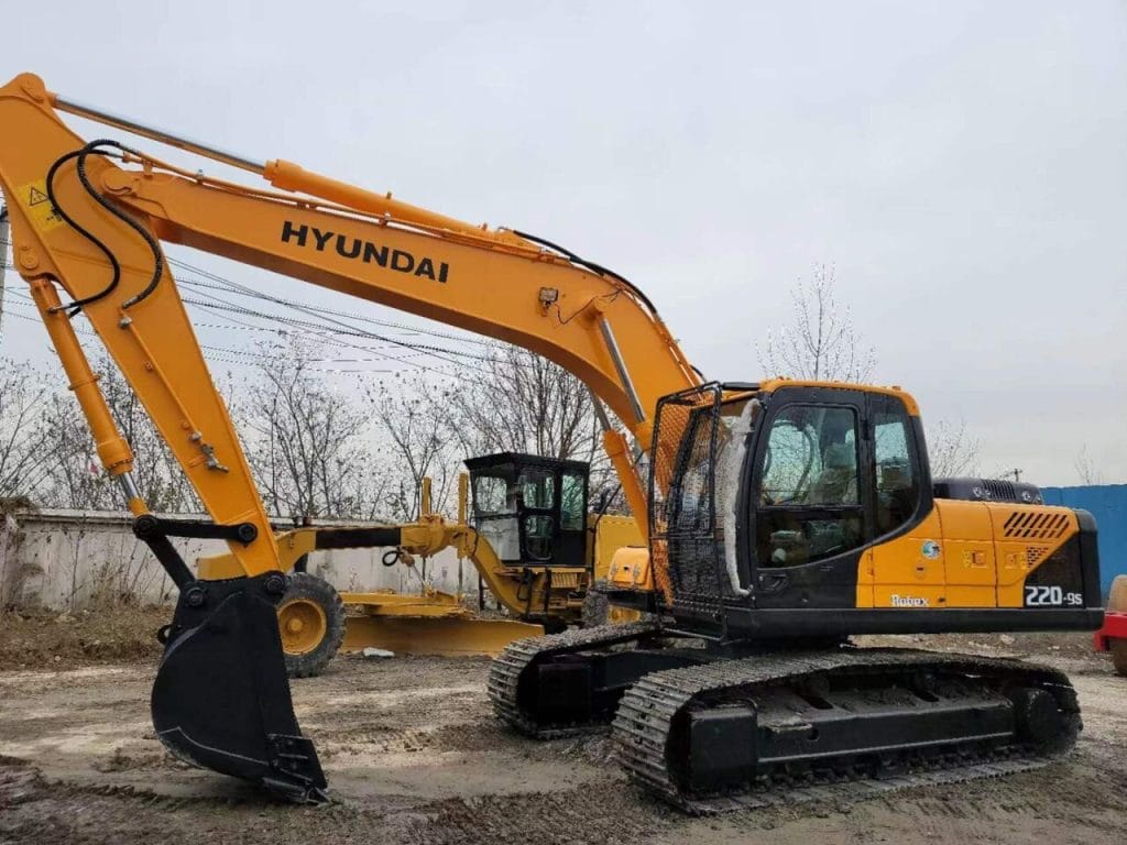 Hyundai R220 Medium Excavator