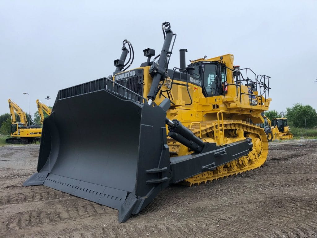 Komatsu D475 Extra-Large Dozer
