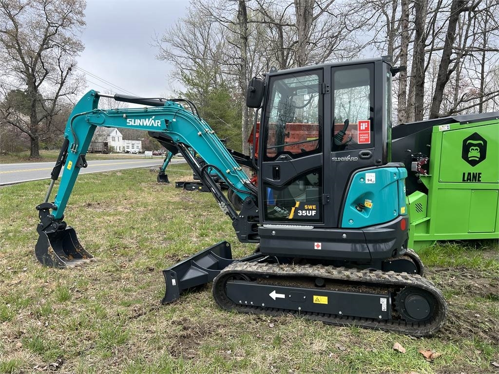 Sunward SWE35UF Mini Excavator