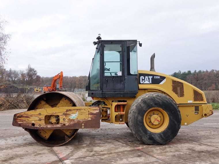 CAT CS56B Smooth Drum Roller