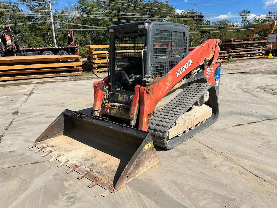 Kubota SVL90 Posi-Track Loader