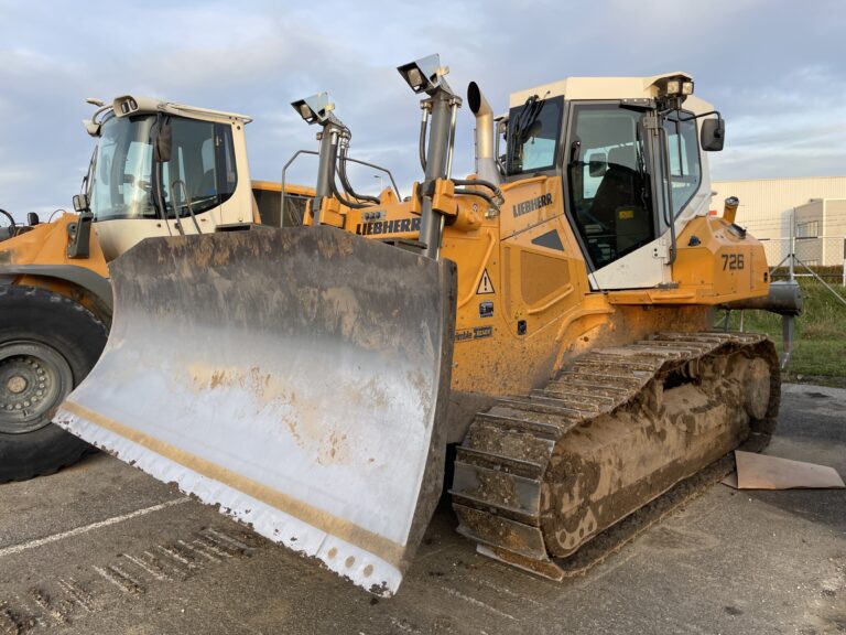 Liebherr PR726 Medium Dozer