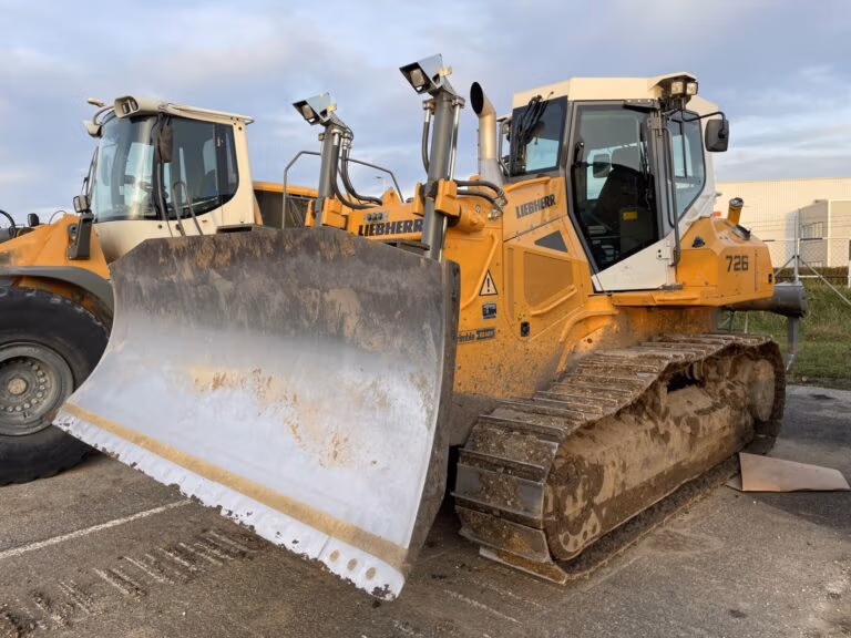 Liebherr PR726 Medium Dozer
