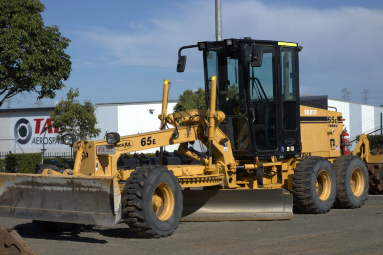 Noram 65E Motor Grader