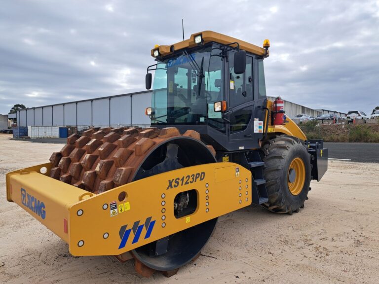 XCMG XS123PD Padfoot Roller