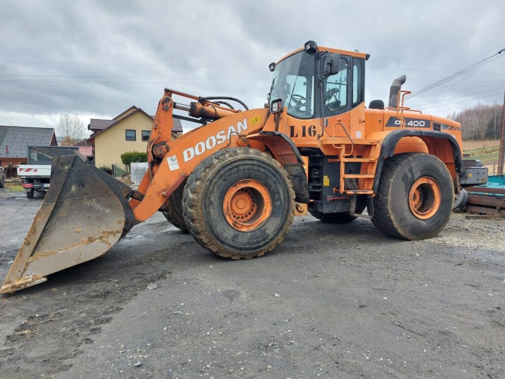 Doosan DL400 Wheel Loader