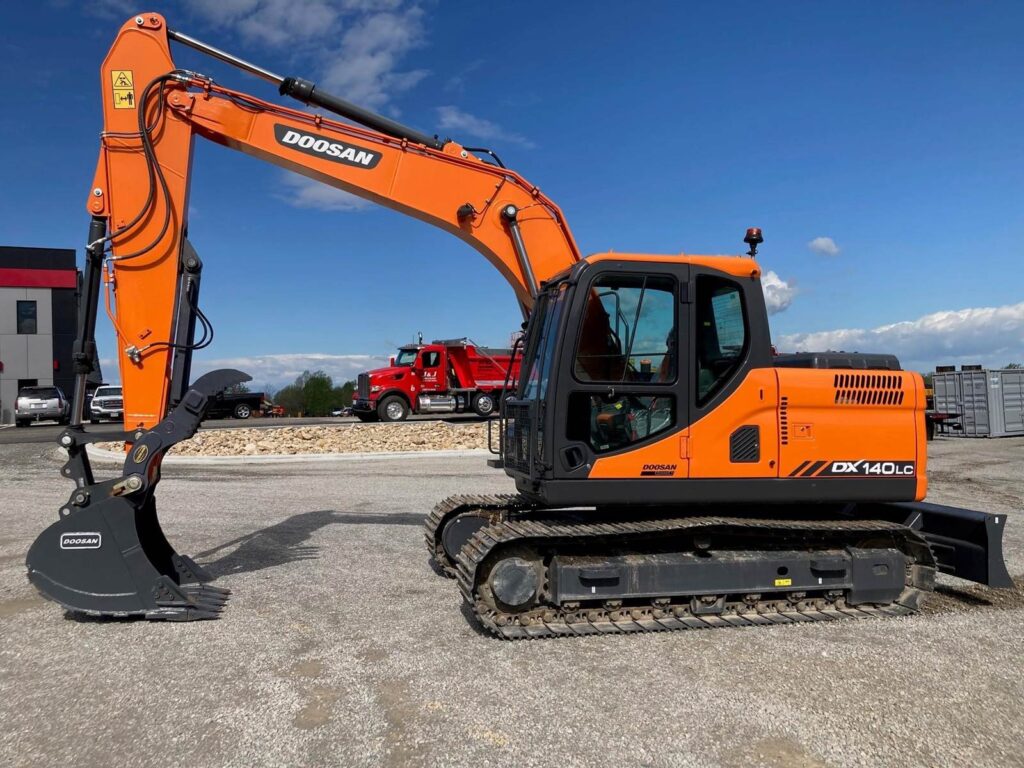 Doosan DX140LC Small Excavator