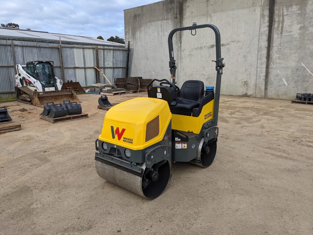 Wacker Neuson RD12 Double Drum Roller