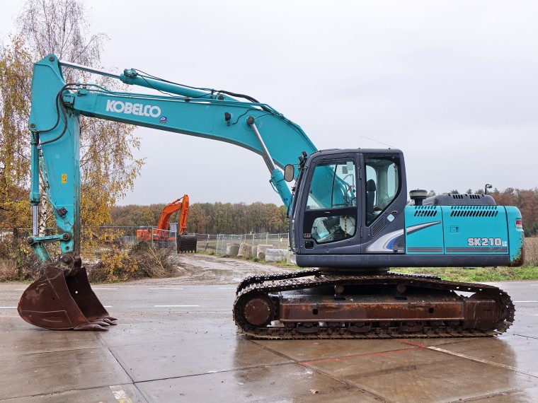 Kobelco SK210LC Medium Excavator