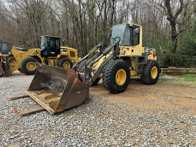 Komatsu WA250PT Integrated Tool Carrier