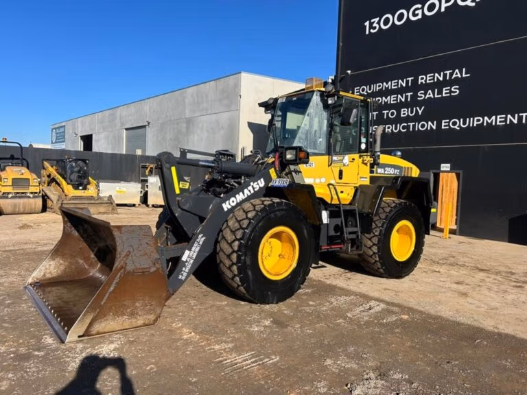 Komatsu WA250PZ Integrated Tool Carrier