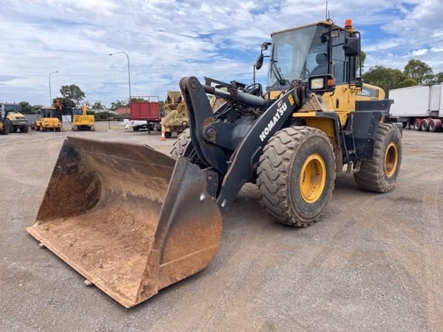Komatsu WA320PZ Integrated Tool Carrier