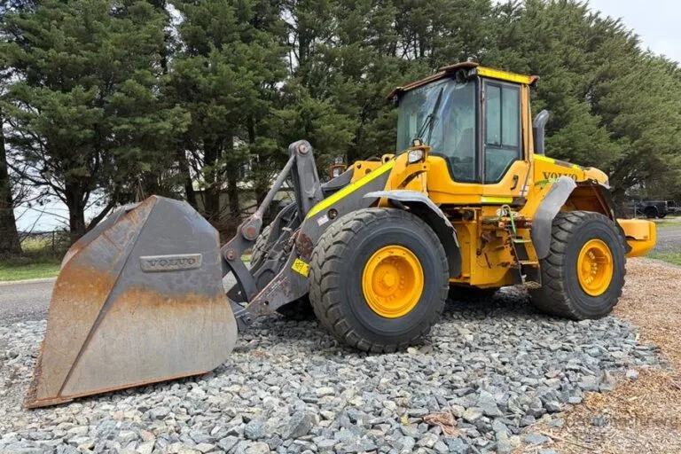 Volvo L120 TP Integrated Tool Carrier