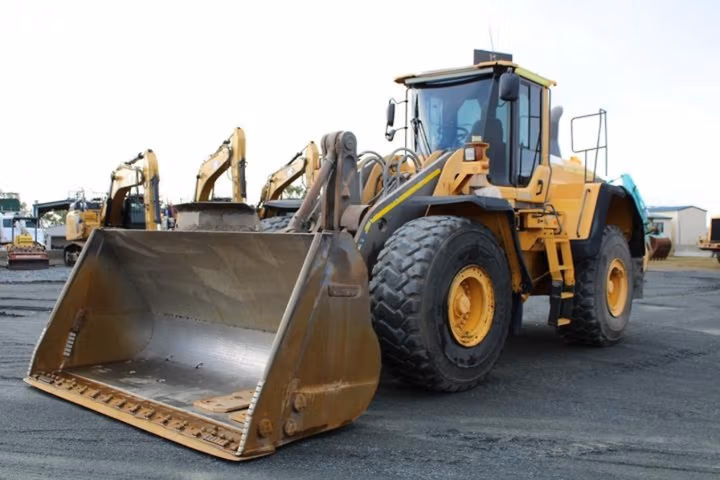 Volvo L180 TP Integrated Tool Carrier