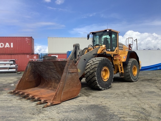 Volvo L220 Integrated Tool Carrier