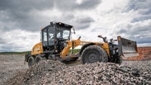 Dozer vs Motor Grader