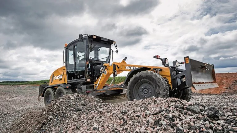 Dozer vs Motor Grader