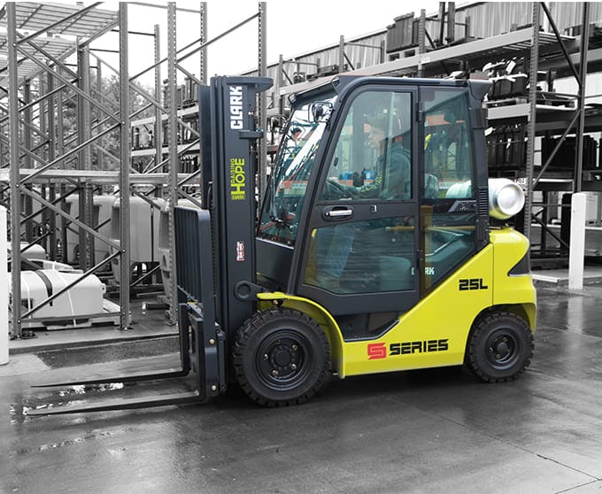 Clark S25 Counterbalance Forklift