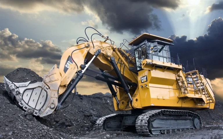 What Is a Mining Excavator